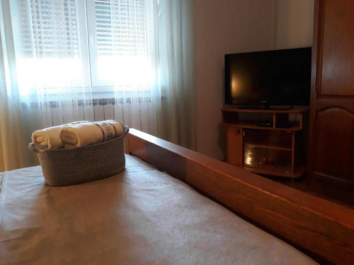 Apartment Nevia ฟาชานา ภายนอก รูปภาพ